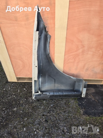 Продаваме ляв калник за Mercedes CLS 6.3 AMG W218  , снимка 2 - Части - 52730414