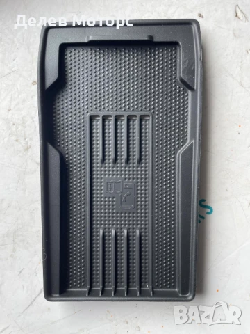 57B.858.169 подложка за зареждане на телефон от Skoda Karoq 1.5 TSI двигател DXDB, 150 кс.