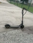 Електрическа тротинетка Xiaomi Mi Scooter Essential, снимка 2