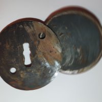 Стара капачка за ключалка сейф каса, снимка 2 - Антикварни и старинни предмети - 41773361
