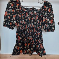 Флорална блуза, снимка 2 - Тениски - 41420032