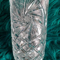 ваза кристална от 1991 година с гравиран надпис от соца, снимка 1 - Антикварни и старинни предмети - 36347681