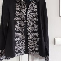 Продавам дамска блуза , снимка 1 - Блузи с дълъг ръкав и пуловери - 40888080