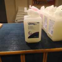 продавам пълнители с течен сапун, шампоан и душ гел на Кимбърли Кларк , снимка 3 - Продукти за коса - 44837428