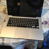 Продавам Apple macbook pro A1278 (Late 2008), снимка 2 - Лаптопи за дома - 44767627