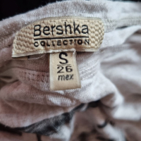 Дамска блуза Bershka oversize , снимка 5 - Тениски - 36255473