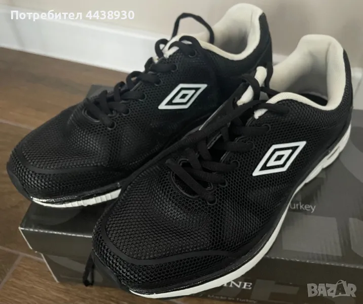 Черни маратонки Umbro, снимка 1