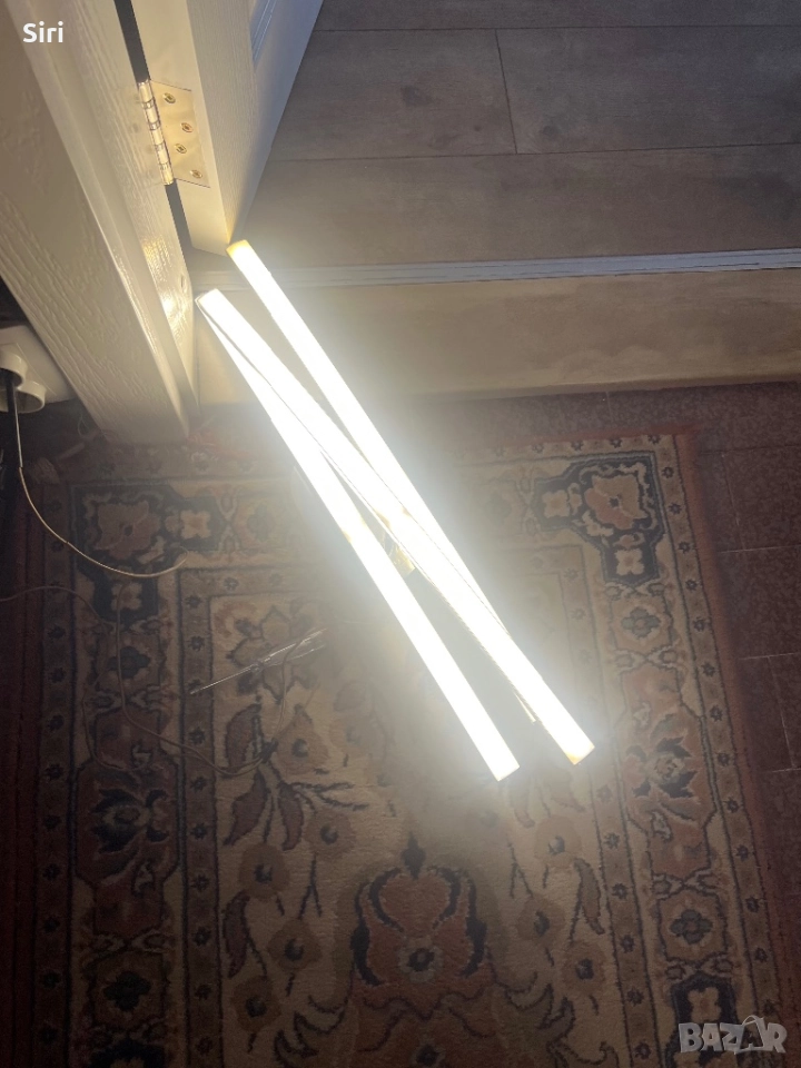 Лед таванна лампа с три рамена, снимка 1