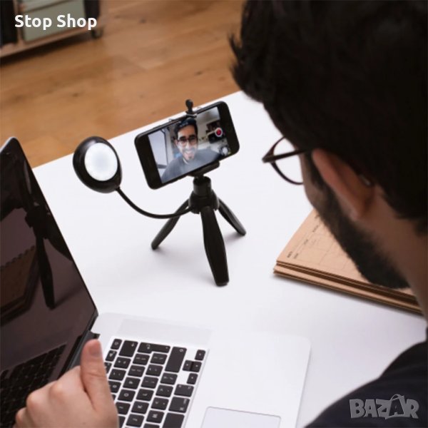 LED Трипод със стойка за телефон Vlogger с Thumbs UP Swipe Vlogging Tripod, снимка 1