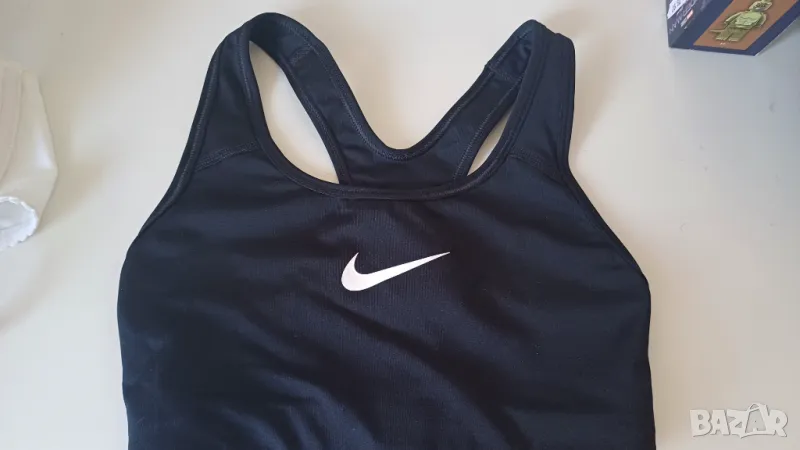 Бюстие Nike XS , снимка 1