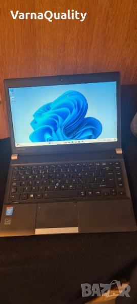13.3" Компактен лаптоп за автодиагностика - Toshiba, i3, 8GB RAM, 500GB HDD, 3ч. бат. + Autodata, снимка 1