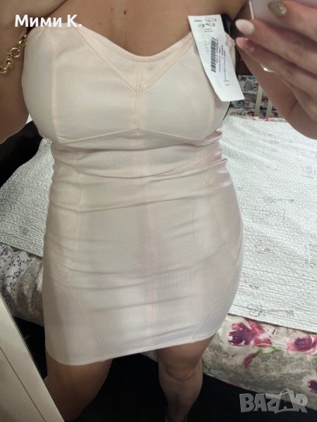 Дамска вталена рокля, снимка 1