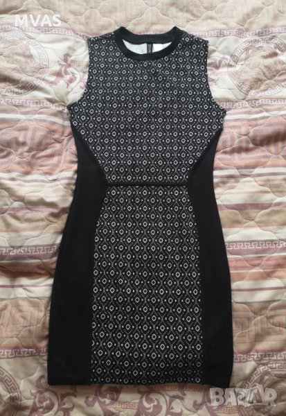 Нова - 30% къса рокля H&M черно бяла XS S, снимка 1