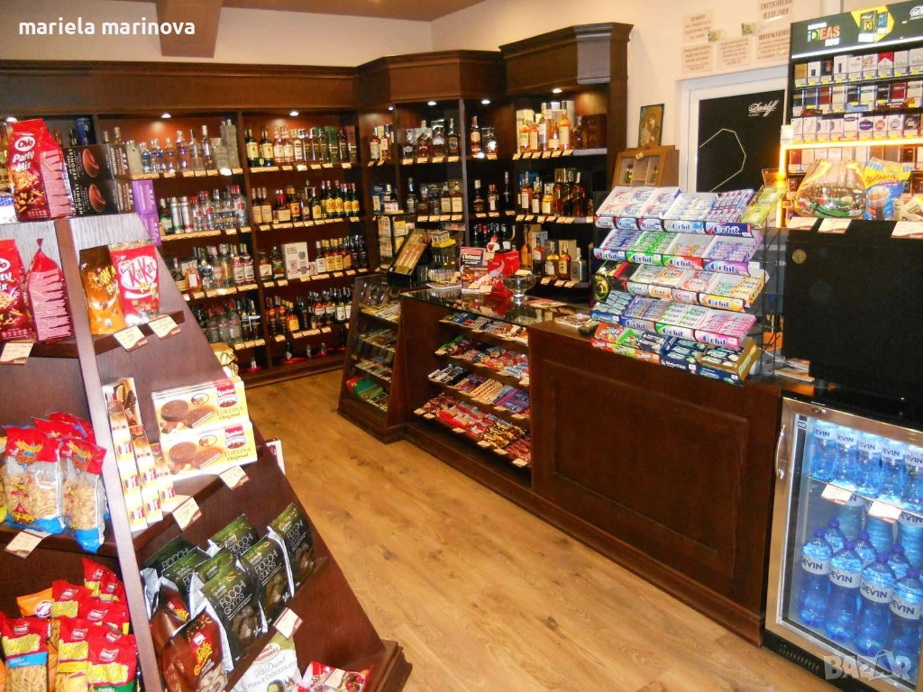 Обурудване за магазин дървени стилажи от естествен дъб , снимка 1