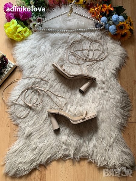 Нови лачени сандали с дебел ток, снимка 1