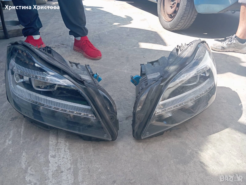 Ляв фар Мерцедес CLS A 218 820 65 61 / 2013, снимка 1