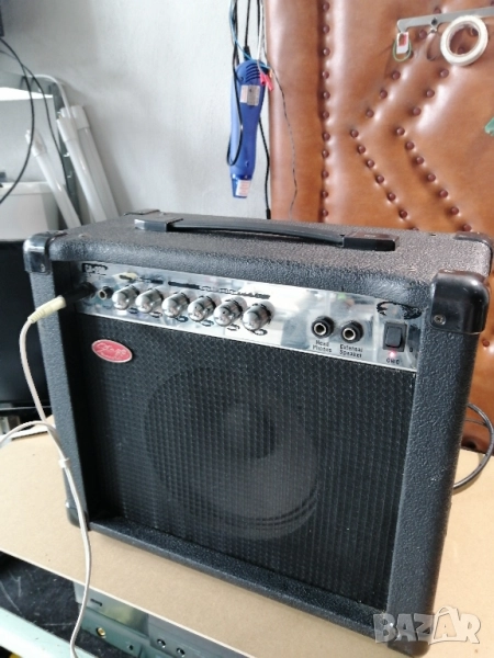 Мобилна колона за китара/ микрофон STAGG CA-20B 20W, снимка 1