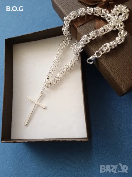 Нов, масивен сребърен ланец с кръст. В подаръна кутия., снимка 1