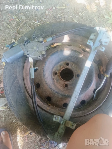 FORD FIESTA 99.09-02.04 Механизъм за ляв преден прозорец електрически, снимка 1