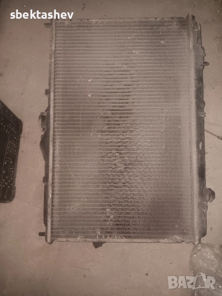 радиатор за мицубиши каризма , снимка 1
