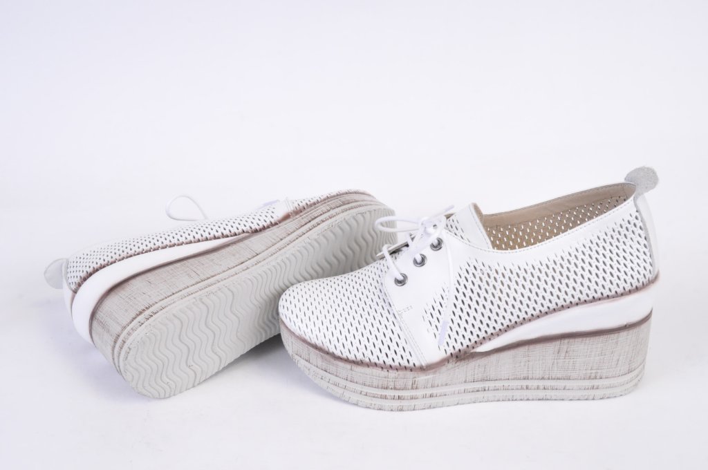 НОВО! Летни дамски обувки на платформа - Два цвята в Дамски ежедневни обувки  в гр. Бургас - ID35980704 — Bazar.bg