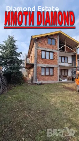 Триетажна къща в град Гълъбово, снимка 2 - Къщи - 48701649