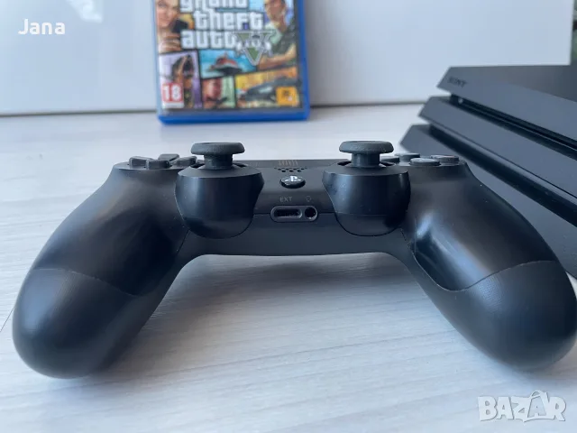 PlayStation Pro 4 + едн джойстик и подарък игра Grand Theft Auto 5, снимка 9 - PlayStation конзоли - 55942665