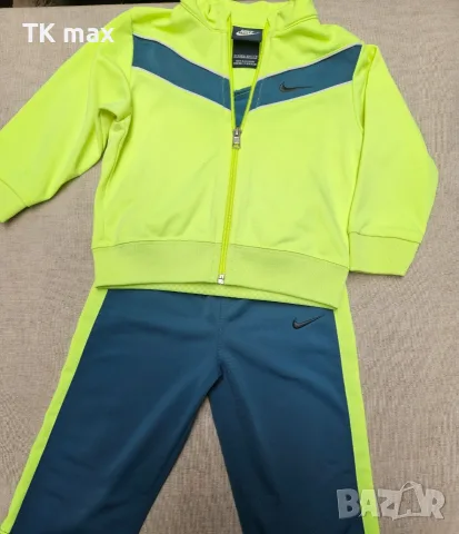 Nike детски анцуг за 12–18 месеца (80–85 см), в добро състояние.