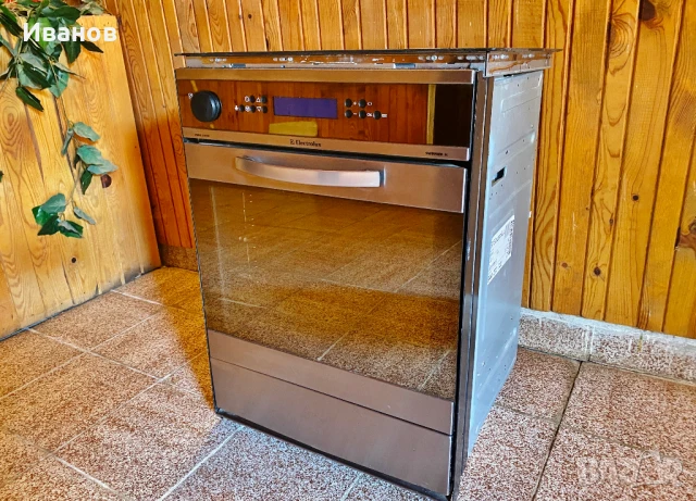 РАЗПРОДАЖБА - 250€.  Професионална Фурна - Electrolux Profi Steam SL -EBSL7, снимка 3 - Печки, фурни - 51358089