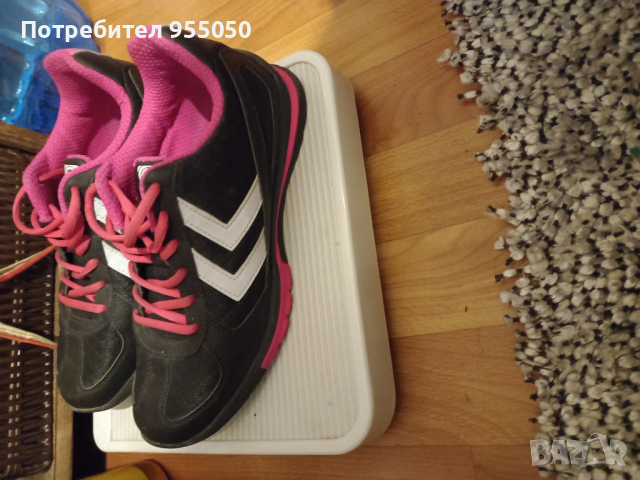 Дамски маратонки, снимка 1 - Дамски ежедневни обувки - 36485937