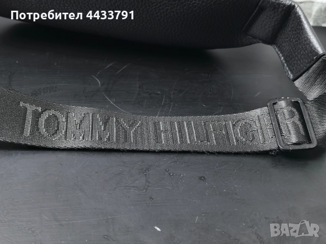 Tommy Hilfiger чанта тип банан , снимка 6 - Чанти - 52826274