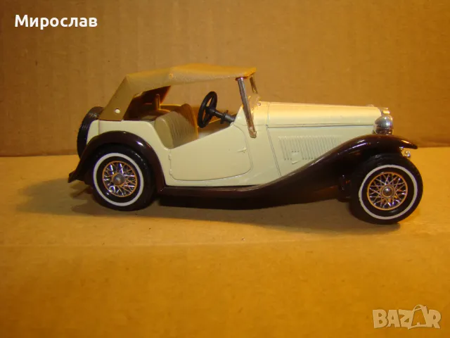 1:43 MATCHBOX MG 1945 МОДЕЛ КОЛИЧКА ИГРАЧКА, снимка 3 - Колекции - 48355628