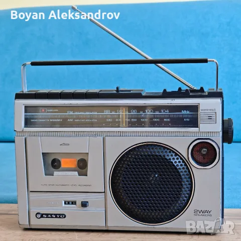 Радиокасетофон Sanyo M2429FZ (1982 г.)