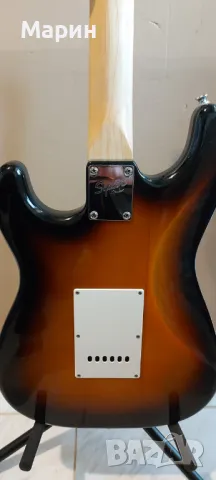 Електрическа китара, снимка 6 - Китари - 47639458
