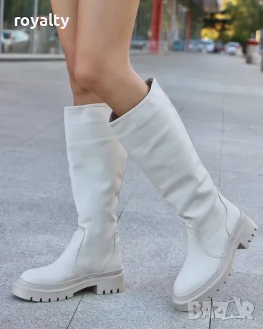 Равни ботуши - бежова кожа