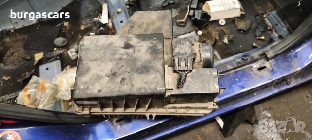 Кутия въздушен филтър дебитомер Mazda 6 2.0 D-121к.с. GG седан