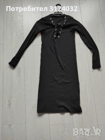 Продавам черна рокля с дълъг ръкав рипс, снимка 1 - Рокли - 36421639