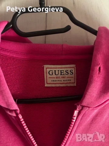 Розово худи Guess S размер , снимка 2 - Суичъри - 56012712