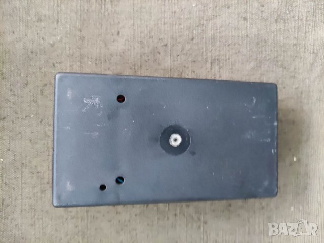 Зарядно устройство за Ni-Cm акумулатори тип KRM 3 , снимка 7 - Други ценни предмети - 34020321