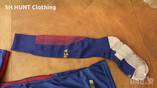 NIKE Fc Barcelona Football Set размер L футболен екип 19-26, снимка 2 - Спортни дрехи, екипи - 53126937