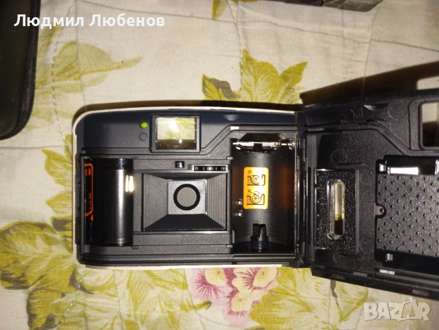 Лот фотоапарати 3бр с ленти и един цифров., снимка 6 - Фотоапарати - 53064498