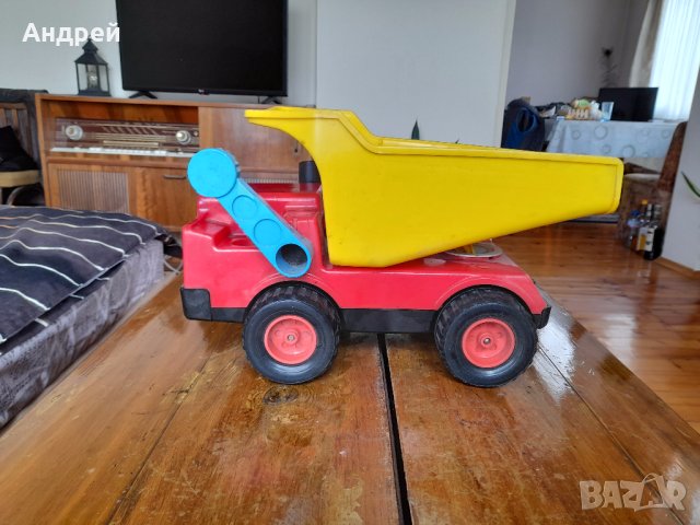 Стара детска играчка камион,камионче,самосвал