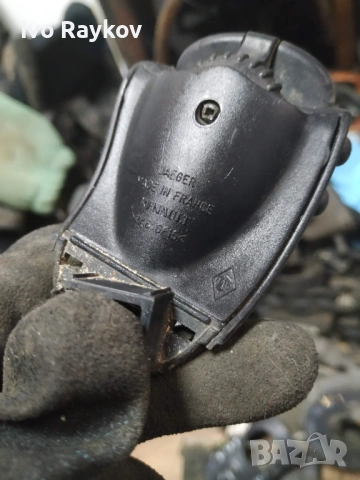 Лостче аудио управление Renault Kangoo , Megan , 8200248705, снимка 5 - Части - 53620264