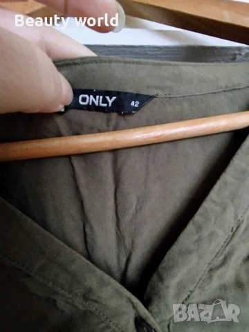 Блуза л размер. , снимка 5 - Ризи - 53683819