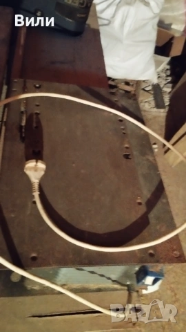 Продавам подвижен настолен циркуляр , снимка 2 - Циркуляри - 53692624