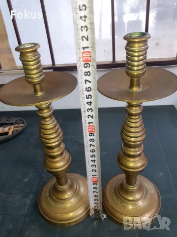 Чифт невероятни стари бронзови свещници, снимка 5 - Антикварни и старинни предмети - 50852680