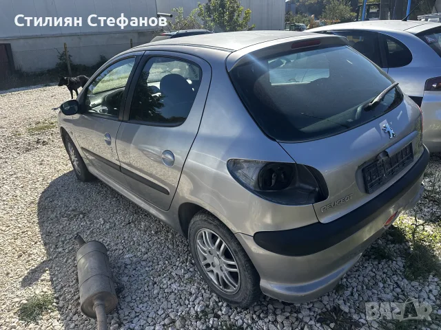 Peugeot 206

1.4 бензин 88 к.с, 2004г, снимка 4 - Части - 56337876