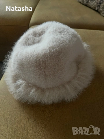 Дамска шапка с пух, снимка 6 - Шапки - 53418510