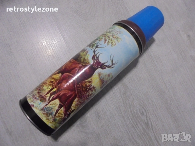 № 8524 Стар термос  – ретро ловна илюстрация- елени, снимка 2 - Други ценни предмети - 53788781