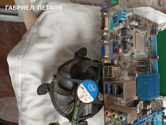 продавам дъно сокет 775 и, intel Xeon , снимка 5 - Дънни платки - 49484081